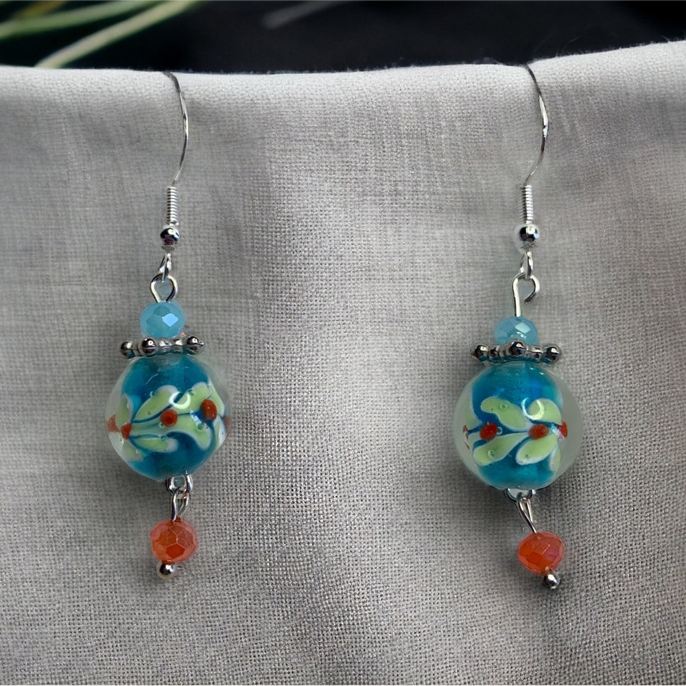 Vintage lamp work beaded earrings, sterling ear wires NWT
